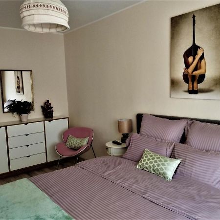 Appartement Central Lala Apartament à Braşov Extérieur photo